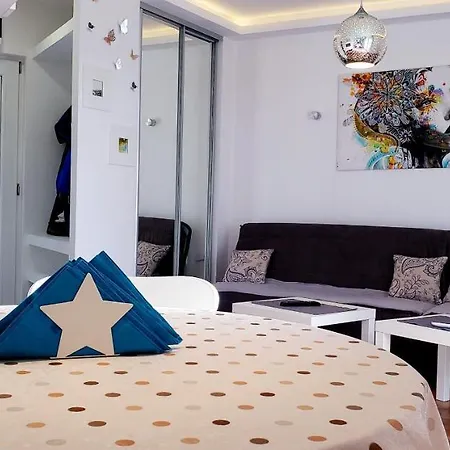 Enjoy Apartment *